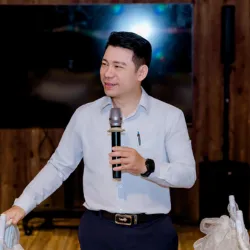 CEO Phạm Thế Hiển